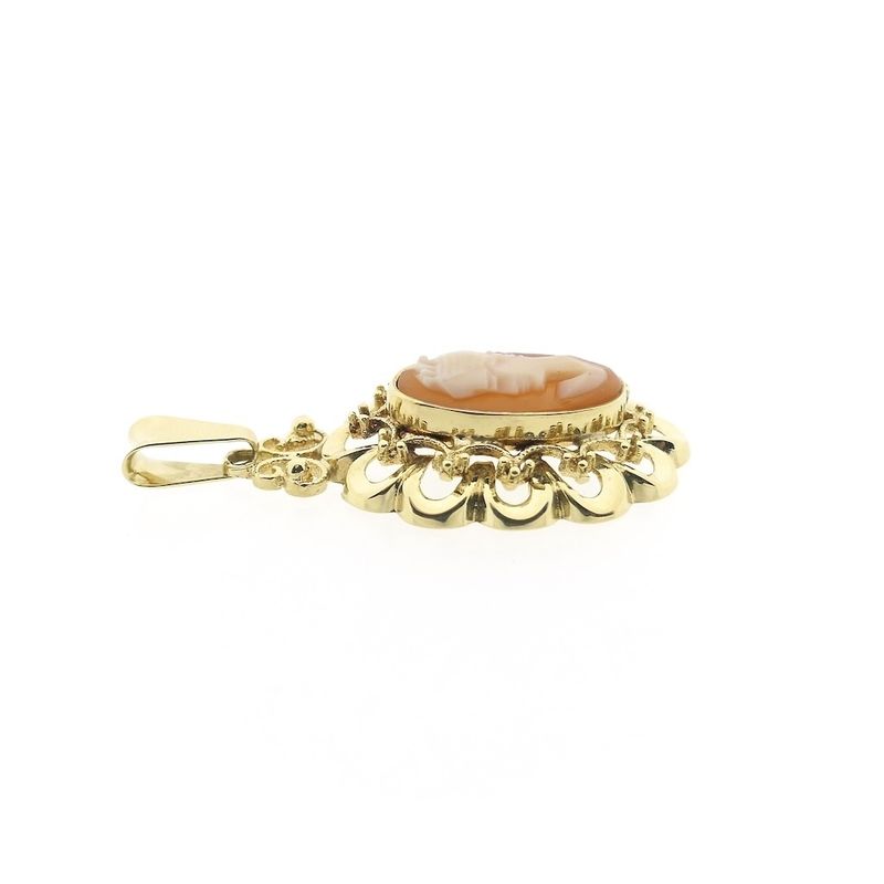 Image 1 of Vintage gold pendant with cameo