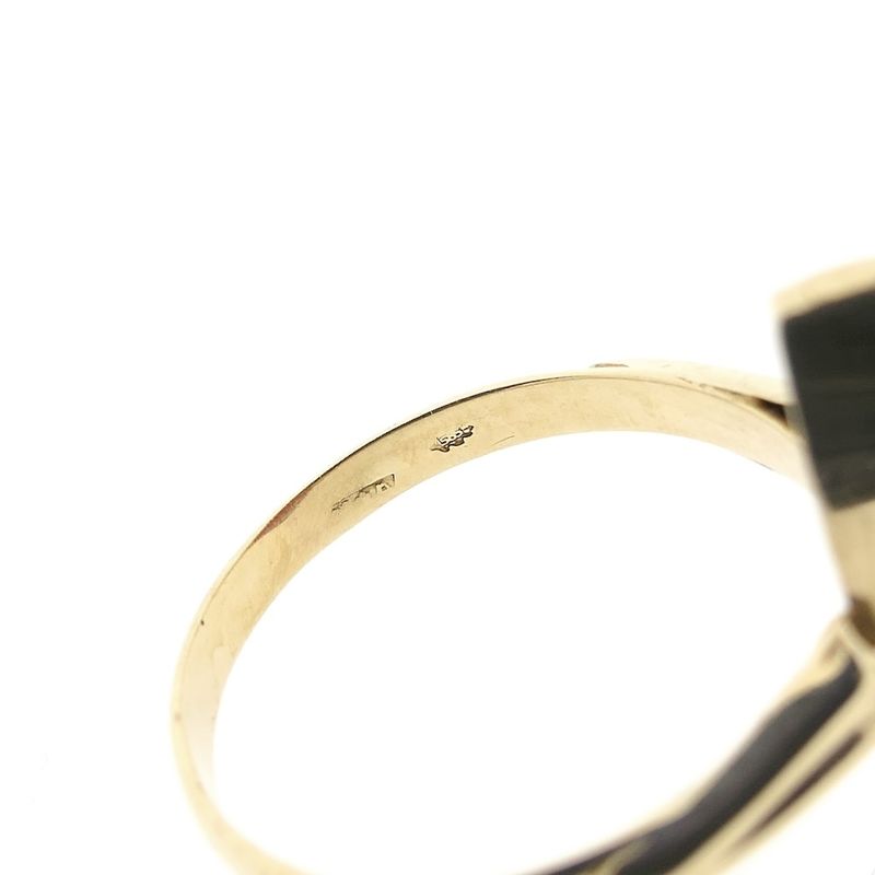 Image 5 of Vintage gold ring with red coral.