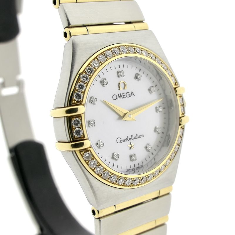 Image 3 of Omega Constellation Manhattan; Women's watch with mother-of-pearl dial and diamonds