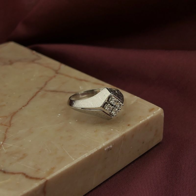 Image 2 of White gold ring with diamond 0.16 ct.