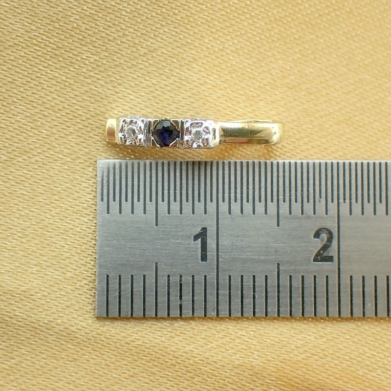 Image 6 of Gold minimalist pendant with diamond and sapphire