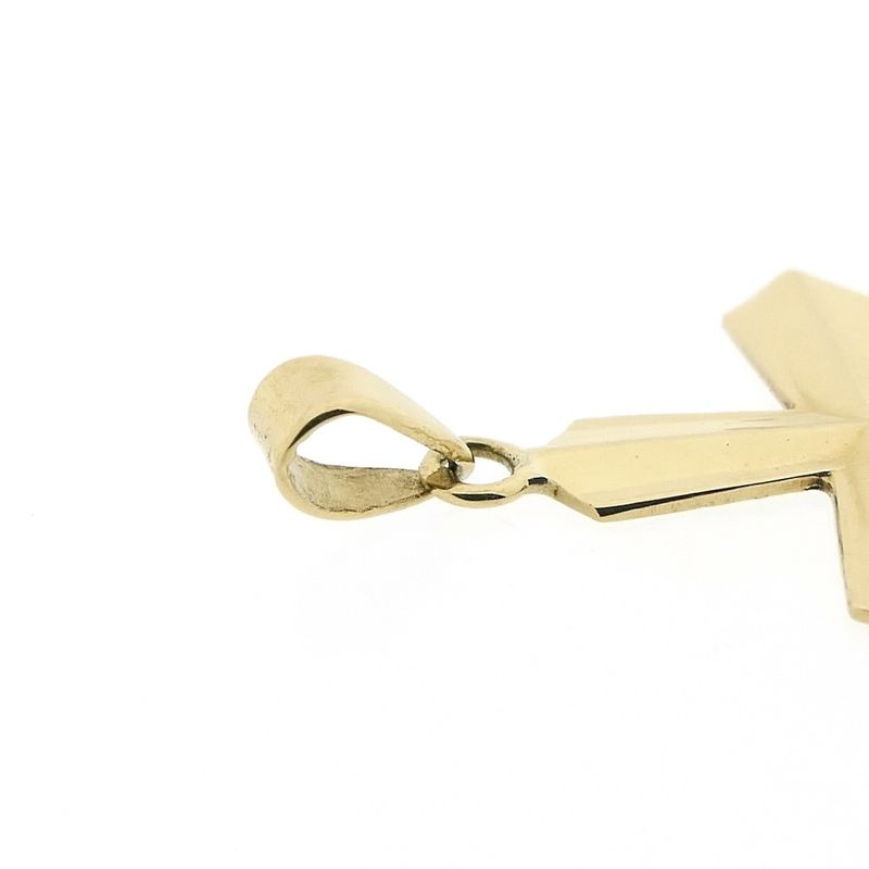 Image 5 of Gold pendant of a cross