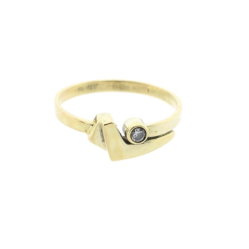 Image 3 of Gold ring with zirconia