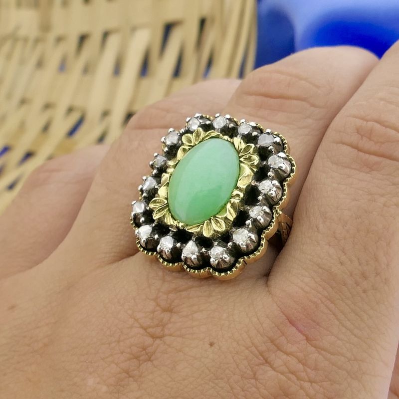 Image 8 of Gold Victorian ring with jade and rose-cut diamonds; approx. 0.32 ct.