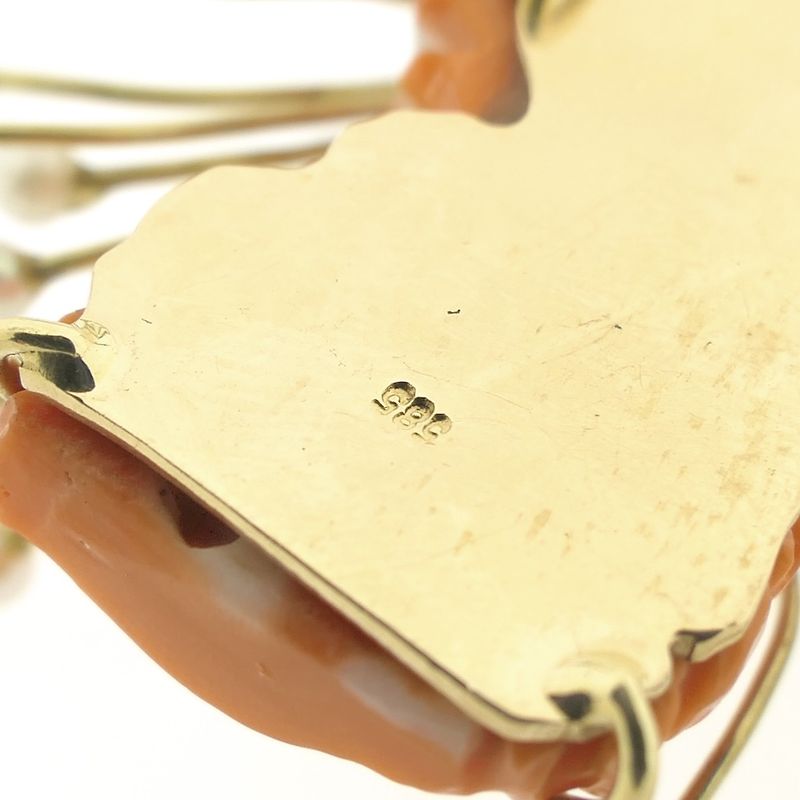 Image 4 of Golden Medusa pendant in blood coral and pearls