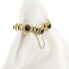 Afbeelding 3 van Antiek gouden bootjes armband met granaat | 18,5 cm