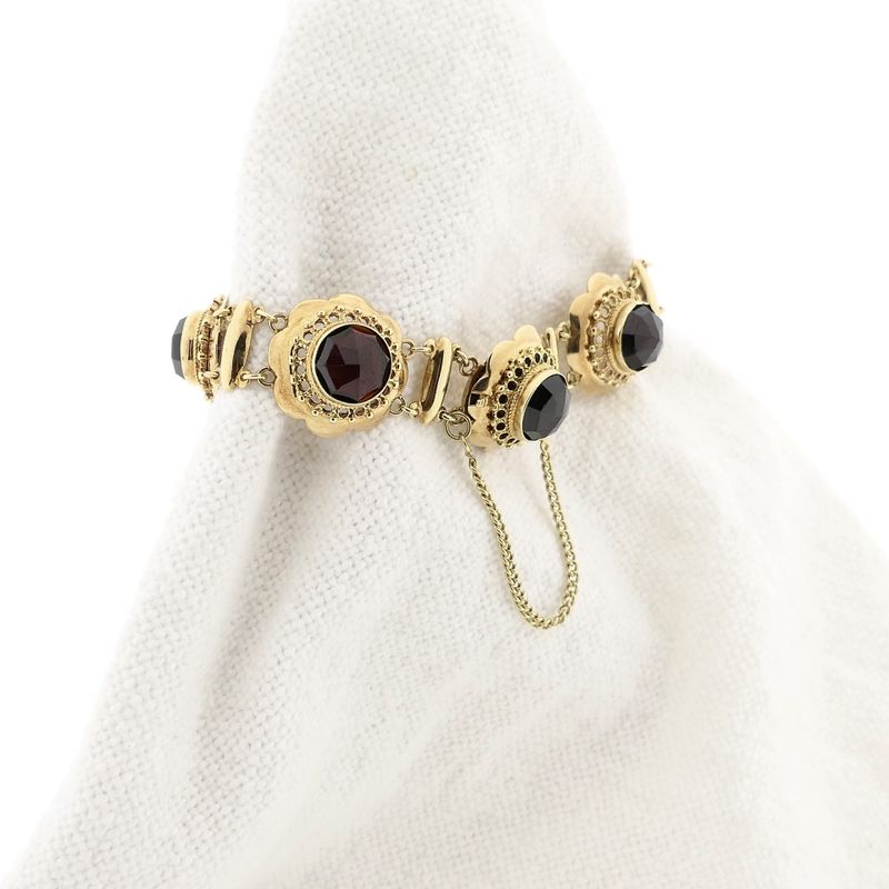 Afbeelding 3 van Antiek gouden bootjes armband met granaat | 18,5 cm