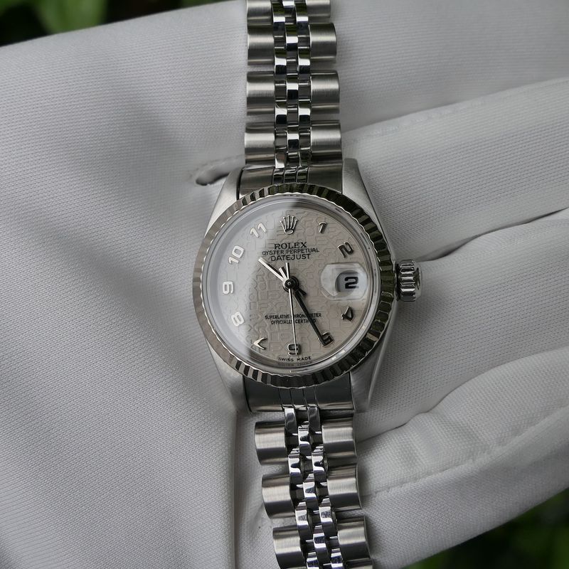 Image 20 of Rolex Datejust 26mm 'Full-Set' 79174; Automatic women's watch