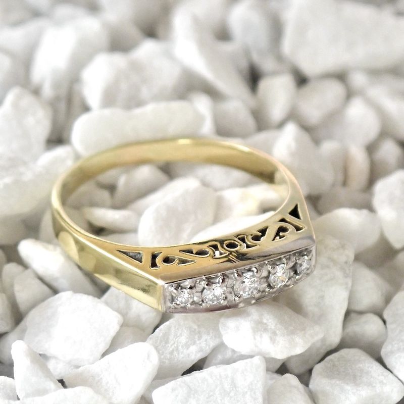 Image 2 of Two-tone gold ring with diamond | 0.15 ct