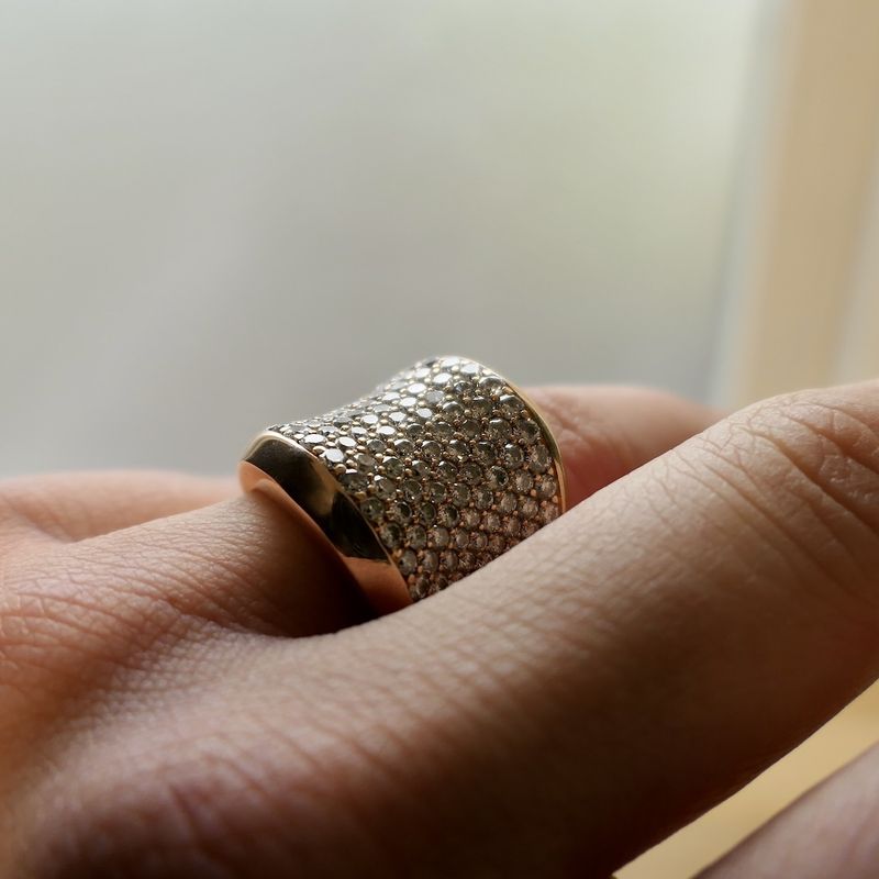 Image 9 of Rose gold ring pavé set with diamonds; 1.71 ct.