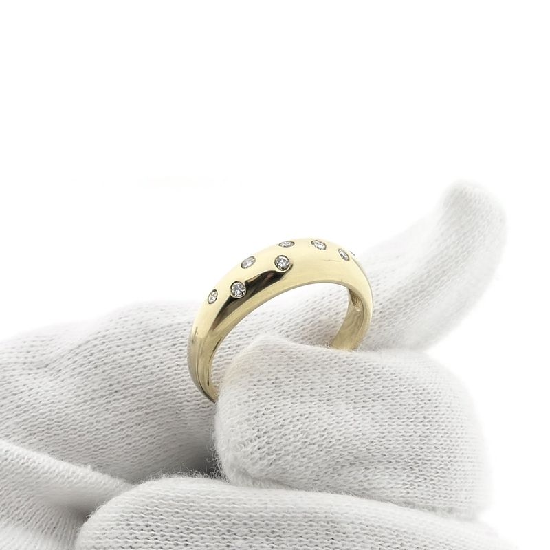 Image 6 of Gold ring with diamonds