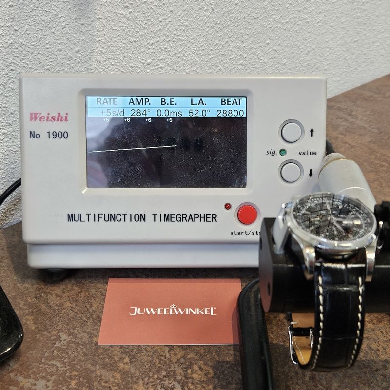 Image 19 of Longines Heritage 1954 Chronograph L2.747.4.52.4; Automatic men's watch