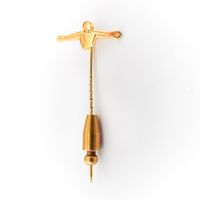 Gold lapel pin; Akzonobel
