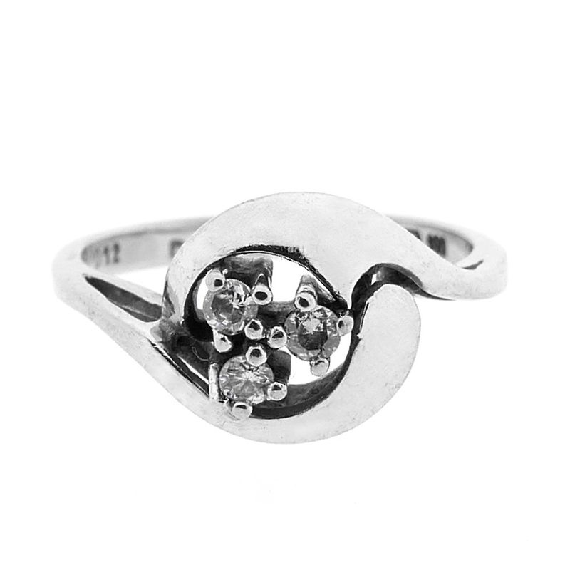 Image 3 of White gold ring with diamond | 0.12 ct.