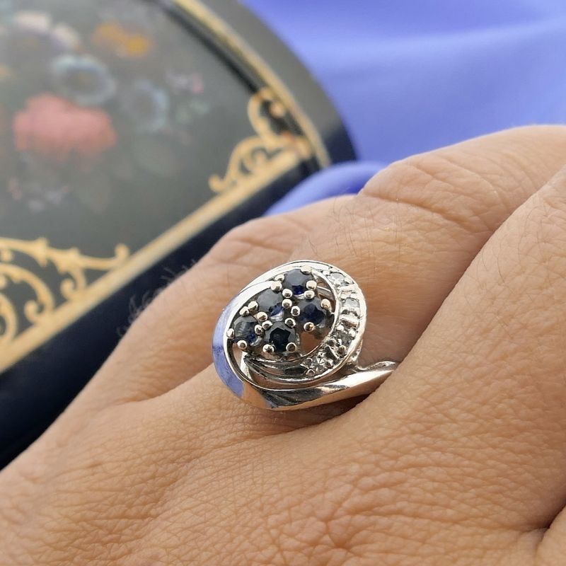 Image 4 of White gold ring with sapphire and diamond | 0.06 ct.