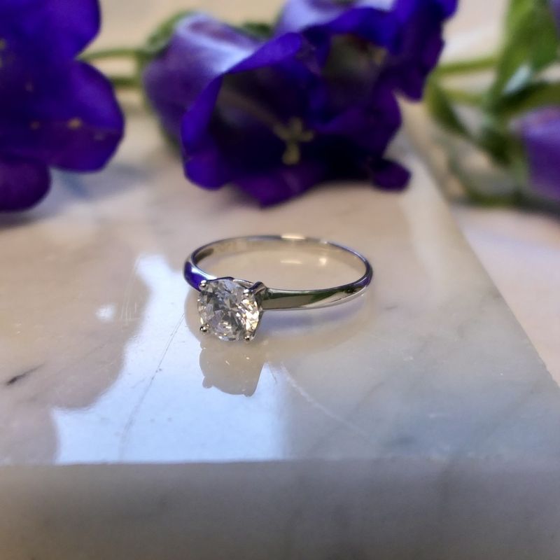 Image 2 of White gold solitaire ring with zirconia