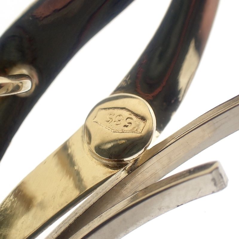 Image 4 of Two-tone gold floral brooch