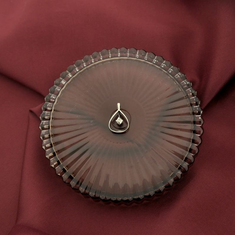 Image 7 of White gold pendant with diamond; 0.005 ct.