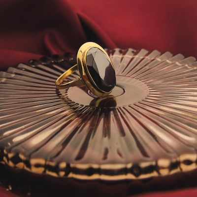 Image 2 of Gold ring with hematite