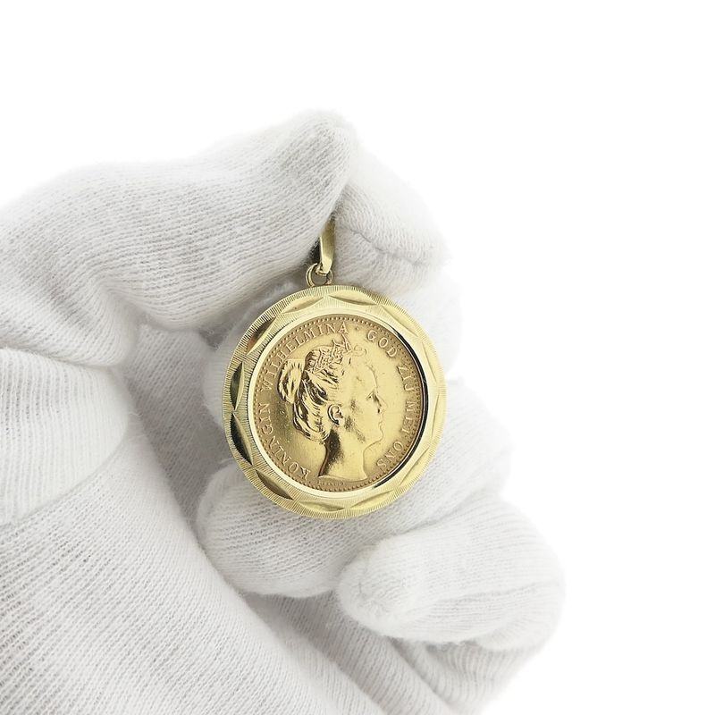 Image 2 of Gold pendant of 10 guilder coin Queen Wilhelmina 1898