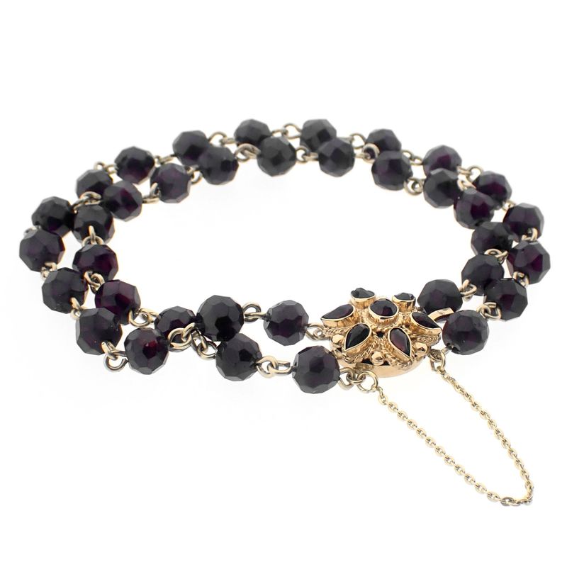 Image 5 of Antique garnet bracelet with gold decorative clasp