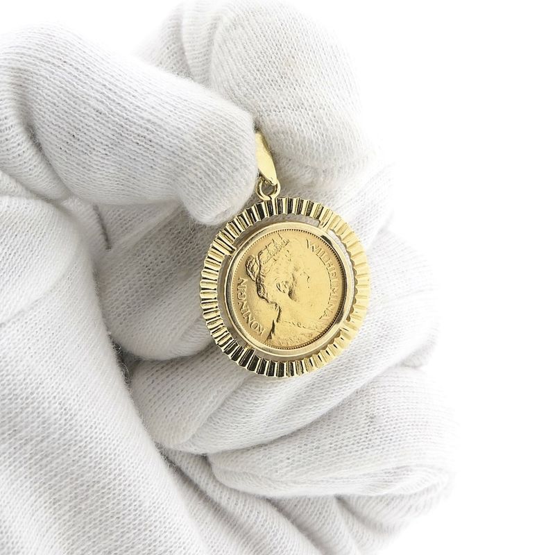 Image 6 of Gold pendant of a 5-guilder coin; Queen Wilhelmina 1912