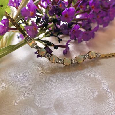 Image 2 of Gold necklace with fixed pendant of opal and diamond 0.28 ct.