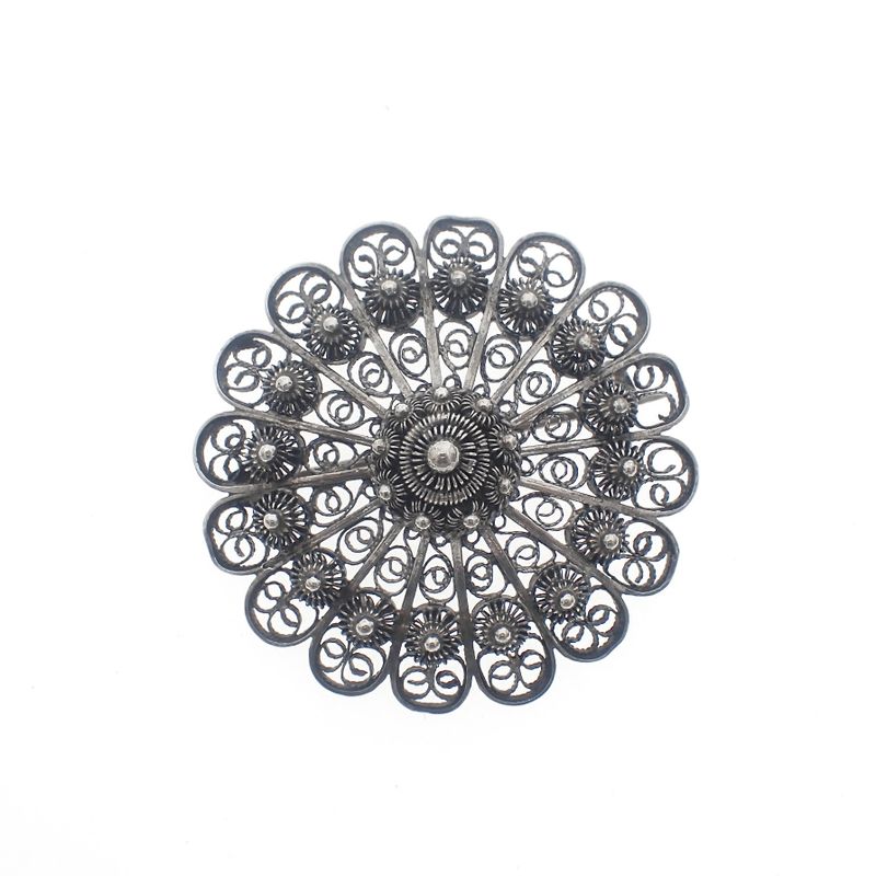 Image 1 of Silver Zeeland button brooch | Ø 38.5 mm