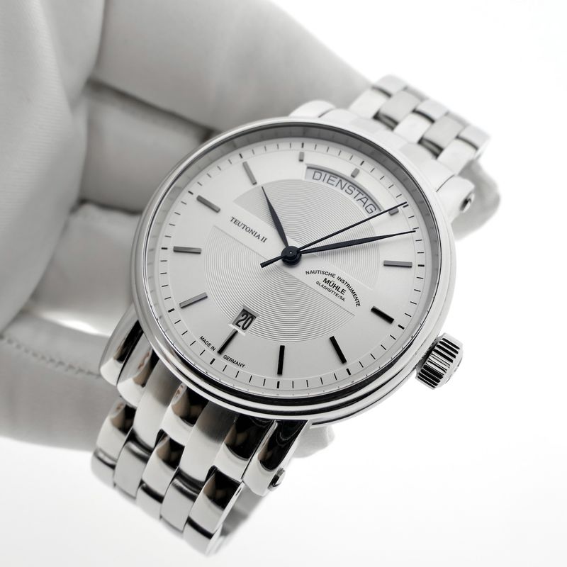 Image 13 of Mühle Glashütte Teutonia II M1-33-60; Automatic men's watch