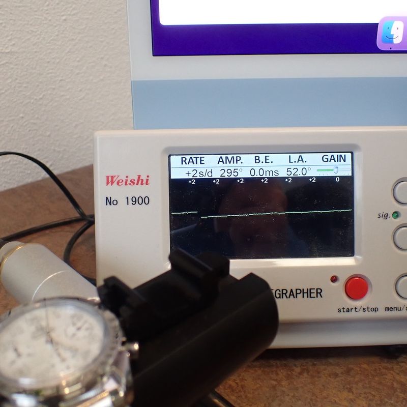 Image 15 of Omega Speedmaster Reduced; Chronograph watch with mother-of-pearl dial