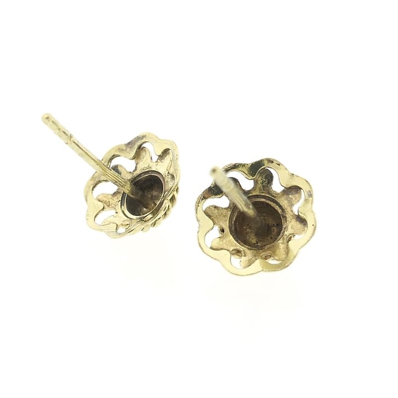 Image 5 of Gold floral stud earrings | Vintage