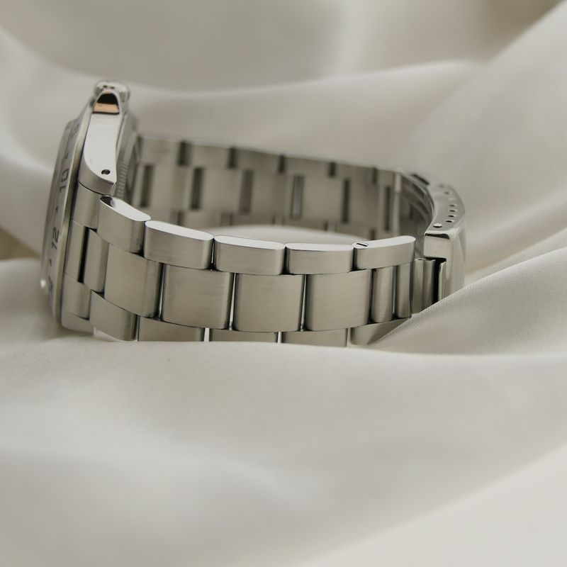 Image 12 of Rolex Explorer II 'Polar' 16570; Automatic men's watch