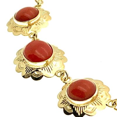 Image 2 of Vintage gold necklace with red coral | 43 cm