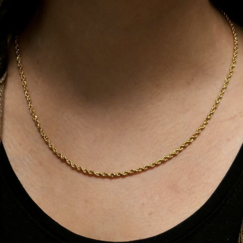 Image 8 of 22 carat gold twisted link chain
