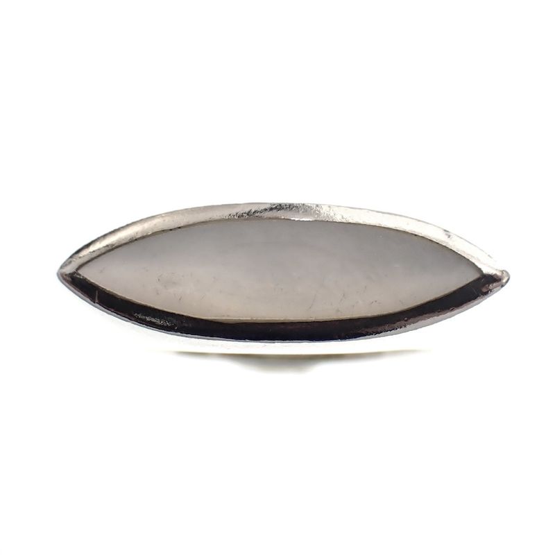 Image 2 of Silver ring with mother of pearl