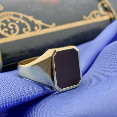 Image 2 of Gold signet ring with carnelian | Men