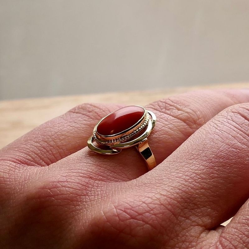 Image 7 of Vintage Gold Ring with Blood Coral