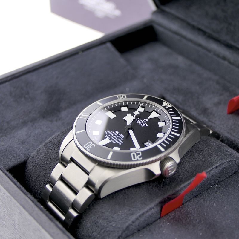 Image 20 of Tudor Pelagos 25600TN; Titanium men's watch