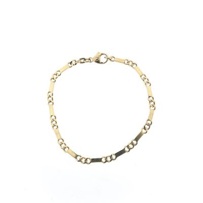 Image 2 of Gold closed Figaro link bracelet