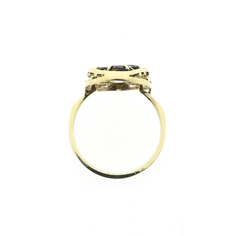 Image 5 of Gold ring with garnet