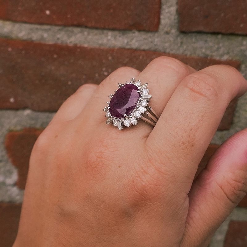 Image 8 of White gold solitaire ring with ruby ​​and diamond; 1.45 ct.