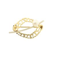 Vintage two-tone gold brooch with pearl