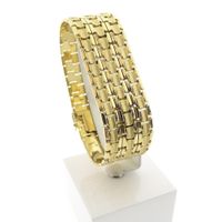 Luxurious gold link bracelet