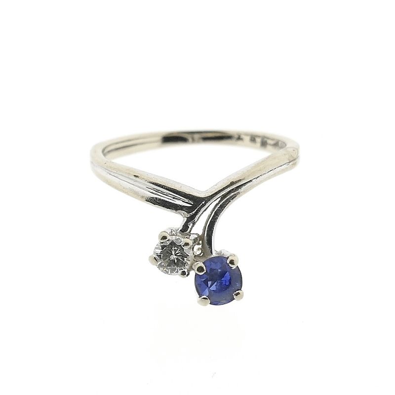 Image 3 of White gold ring with sapphire and diamond | 0.07 ct.
