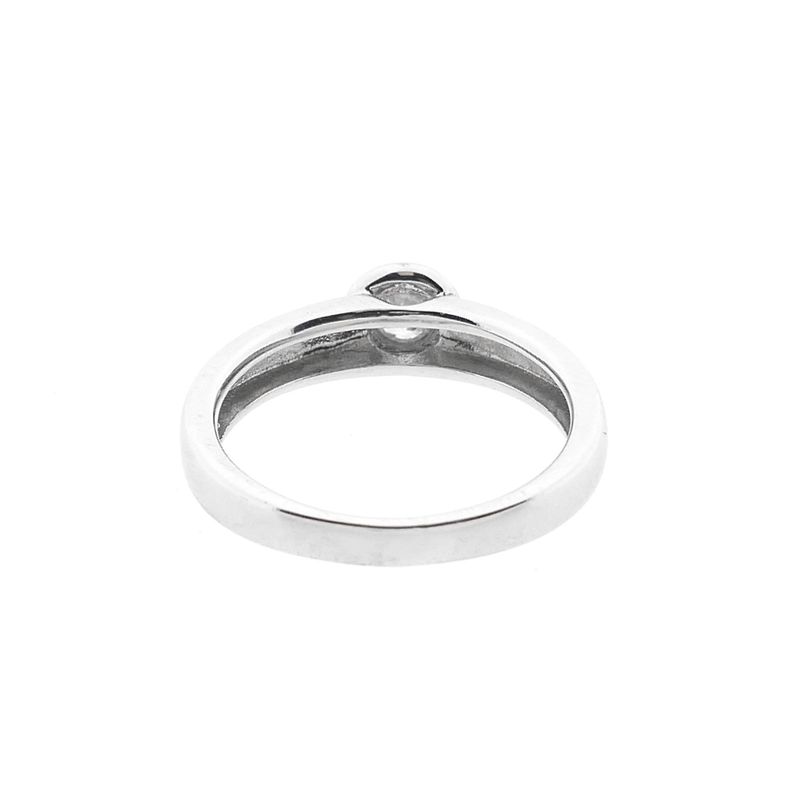 Image 6 of White gold solitaire ring with diamond; 0.12 ct.
