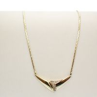 Gold necklace with fixed diamond pendant; 0.07 ct.