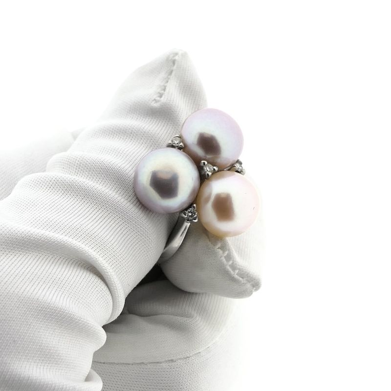 Image 7 of White gold ring with pearl and diamonds; 0.06 ct.