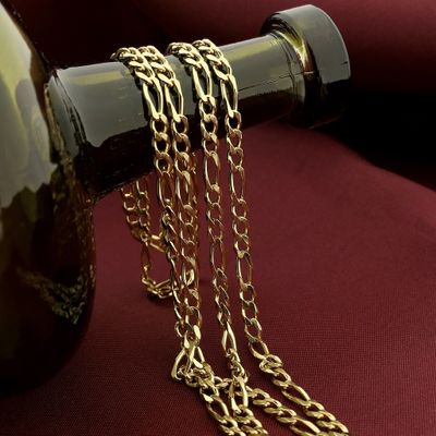Image 2 of Gold long Figaro link chain