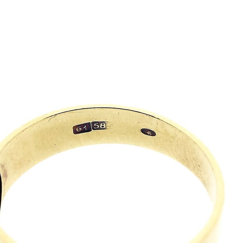 Image 6 of Gold ring set with a synthetic gemstone
