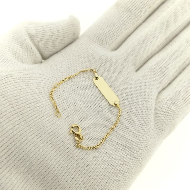 Image 8 of Gold Figaro link children's bracelet with engraving plate | 13 cm